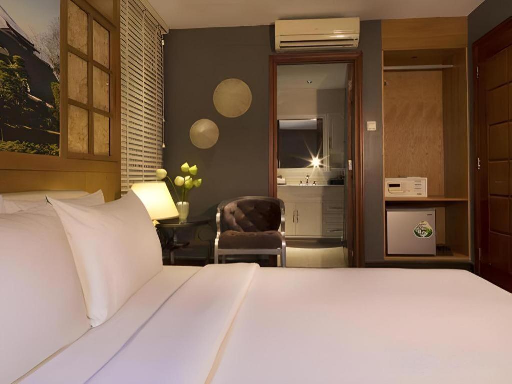 The White Hotel 8A Thai Van Lung Ciudad Ho Chi Minh  Exterior foto