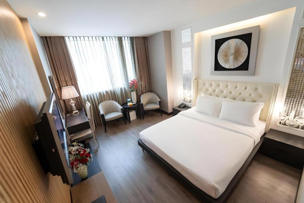 The White Hotel 8A Thai Van Lung Ciudad Ho Chi Minh  Exterior foto