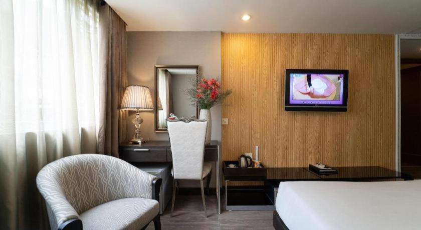 The White Hotel 8A Thai Van Lung Ciudad Ho Chi Minh  Exterior foto